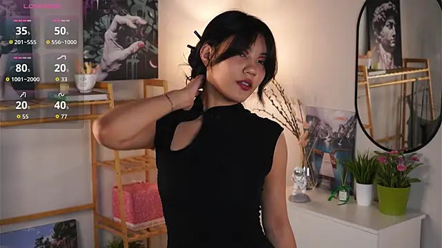 MoiraEger online show from September 2025 04:13:01 PM