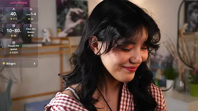 MoiraEger online show from October 2025 05:03:02 PM