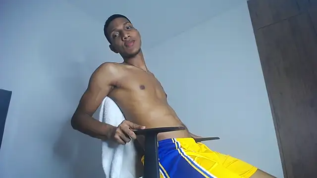 Snapshot of miguelmarcus chatting on September 2025 08:51:01 PM miguelmarcus online show from September 2025 08:51:01 PM