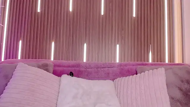 MylaDreams online show from November 2025 03:32:02 AM