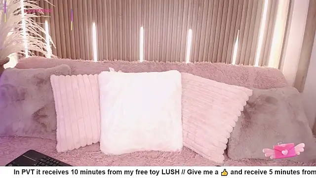 MylaDreams online show from September 2025 03:23:02 AM