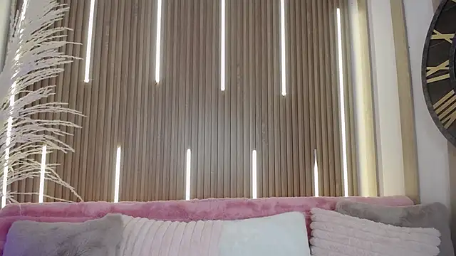 MylaDreams online show from September 2025 03:24:02 AM