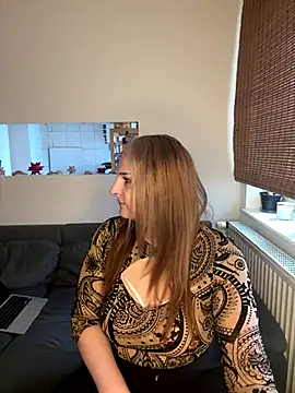 Snapshot of Katherine_Leyla chatting on November 2025 09:43:01 AM Katherine Leyla online show from November 2025 09:43:01 AM