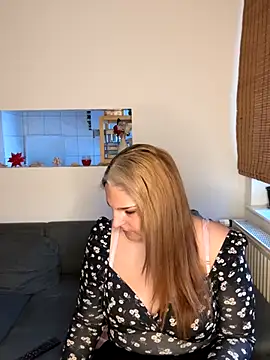 Snapshot of Katherine_Leyla chatting on November 2025 09:20:02 AM Katherine Leyla online show from November 2025 09:20:02 AM