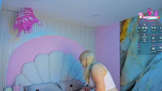 hinata dolly online show from April 2026 11:12:02 AM