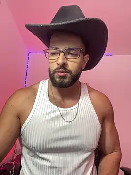 magnumchris online show from May 2026 10:03:01 PM