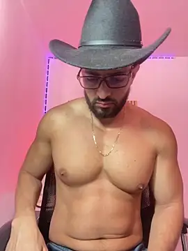 magnumchris online show from May 2026 11:41:02 AM