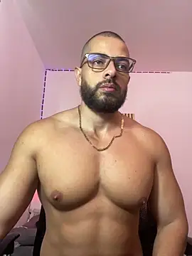 magnumchris online show from May 2026 01:51:02 PM