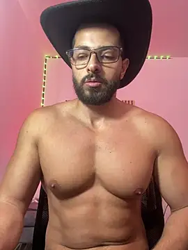 magnumchris online show from May 2026 02:42:02 PM