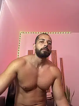 magnumchris online show from May 2026 02:32:02 PM