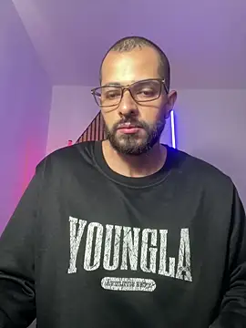 magnumchris online show from March 2026 02:43:01 PM