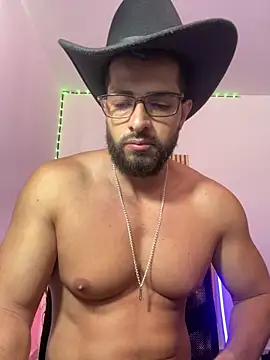 Snapshot of magnumchris chatting on June 2026 03:12:02 PM magnumchris online show from June 2026 03:12:02 PM