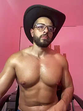 magnumchris online show from April 2026 07:59:02 PM