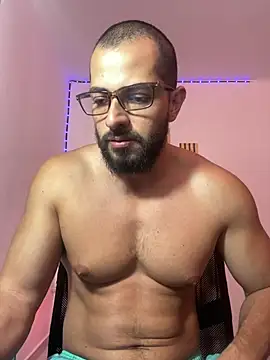 Snapshot of magnumchris chatting on July 2026 03:42:02 PM magnumchris online show from July 2026 03:42:02 PM