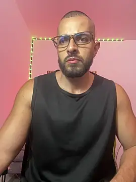 magnumchris online show from May 2026 12:14:01 AM