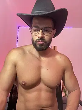 magnumchris online show from May 2026 04:26:02 PM