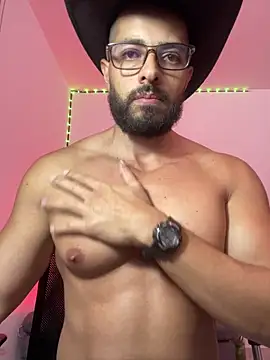 magnumchris online show from May 2026 12:39:02 AM