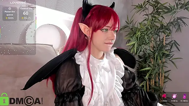 Molly Platt online show from February 2026 09:31:02 AM