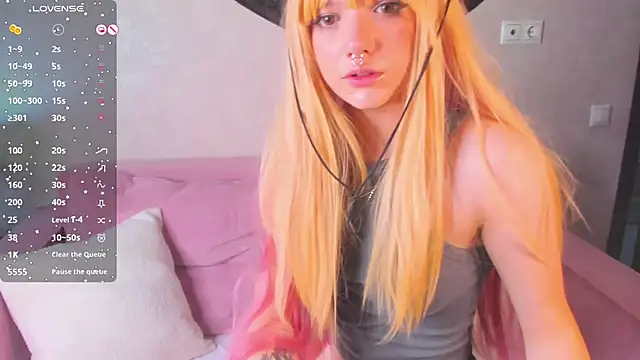 Molly Platt online show from September 2025 08:20:02 AM