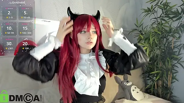 Molly Platt online show from February 2026 09:31:01 AM