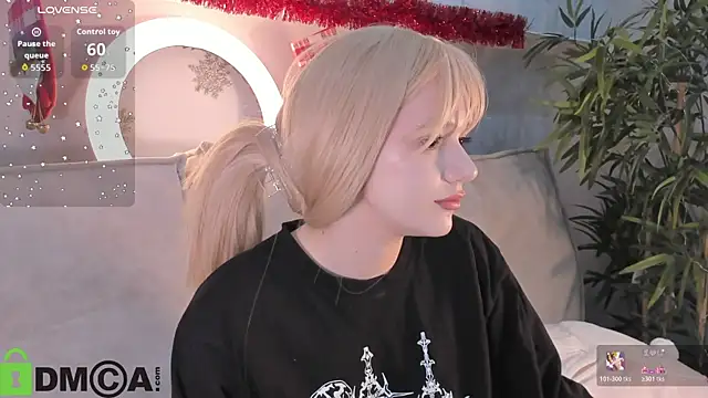 Molly Platt online show from January 2026 09:35:01 AM