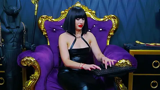 LaraMaeve online show from November 2025 06:28:02 AM