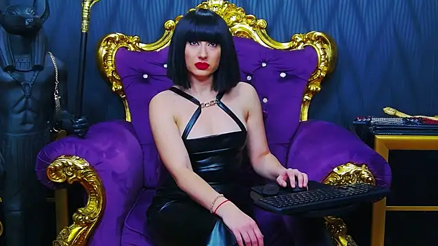 LaraMaeve online show from October 2025 04:44:01 AM