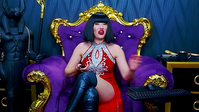 Snapshot of LaraMaeve chatting on December 2025 06:23:02 AM LaraMaeve online show from December 2025 06:23:02 AM