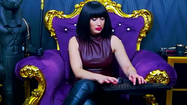 Snapshot of LaraMaeve chatting on February 2026 05:29:02 AM LaraMaeve online show from February 2026 05:29:02 AM