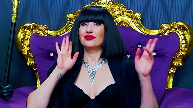 Snapshot of LaraMaeve chatting on February 2026 06:09:02 AM LaraMaeve online show from February 2026 06:09:02 AM