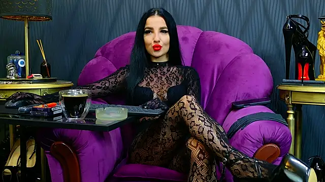 VivianReeve online show from October 2025 06:01:02 AM