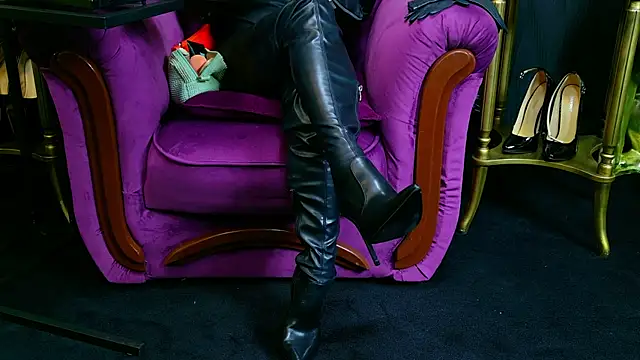 VivianReeve online show from September 2025 05:24:02 AM