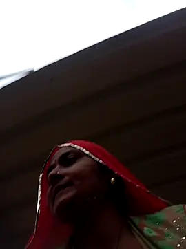 Snapshot of aunty_sumy chatting on October 2025 01:59:01 AM aunty sumy online show from October 2025 01:59:01 AM