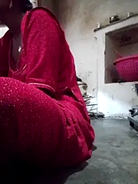 Snapshot of aunty_sumy chatting on December 2025 06:19:02 AM aunty sumy online show from December 2025 06:19:02 AM