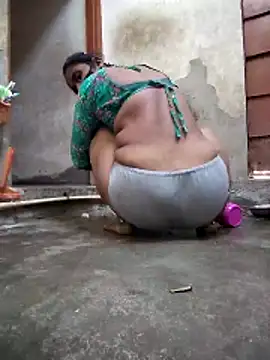 aunty sumy online show from April 2026 02:29:02 AM