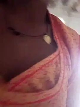 Snapshot of aunty_sumy chatting on November 2025 04:34:02 AM aunty sumy online show from November 2025 04:34:02 AM