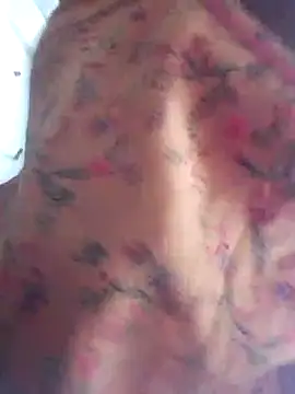 Snapshot of aunty_sumy chatting on November 2025 04:27:02 AM aunty sumy online show from November 2025 04:27:02 AM