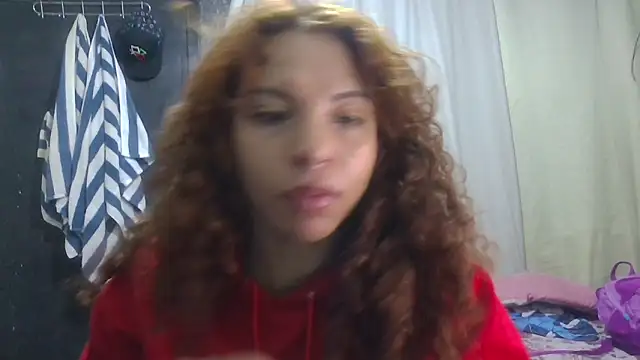 Snapshot of VioletV chatting on May 2026 12:42:01 AM VioletV online show from May 2026 12:42:01 AM
