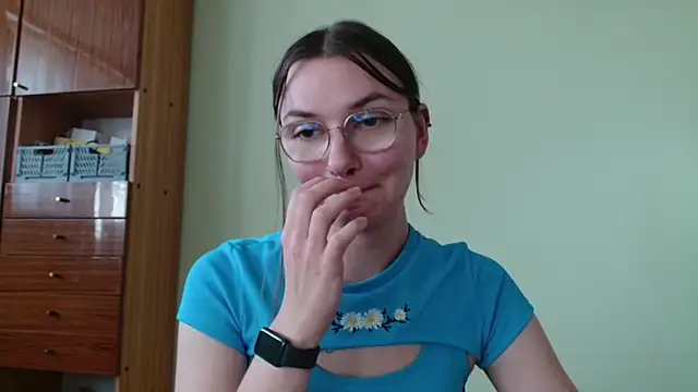 LooveELLYx online show from October 2025 06:36:02 AM