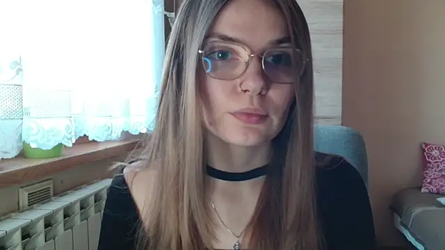 LooveELLYx online show from December 2025 07:33:02 AM