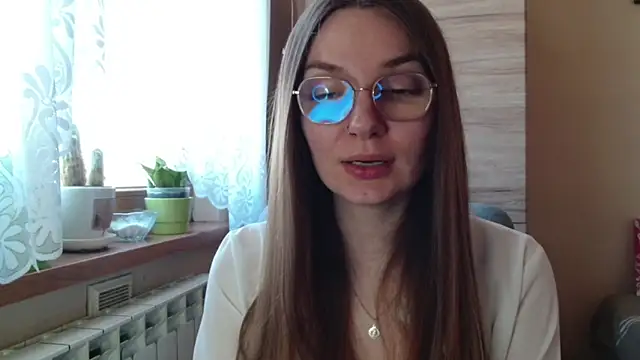 LooveELLYx online show from April 2026 06:31:02 AM