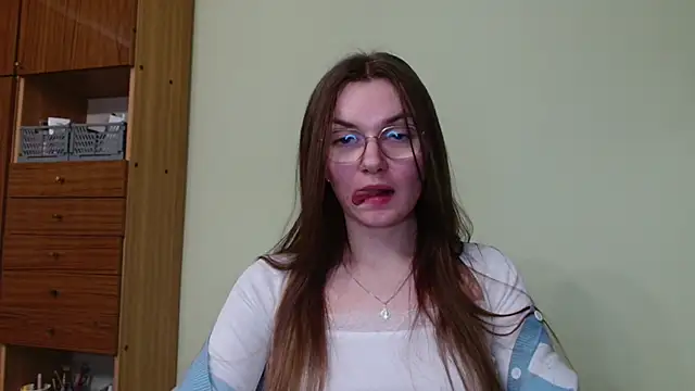 LooveELLYx online show from February 2025 06:13:01 PM
