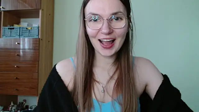 LooveELLYx online show from January 2026 02:43:02 PM