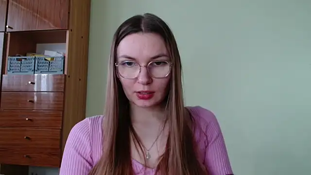 LooveELLYx online show from February 2026 02:33:01 PM