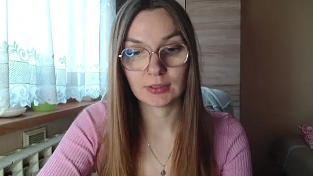 Snapshot of LooveELLYx chatting on November 2025 02:39:02 PM LooveELLYx online show from November 2025 02:39:02 PM