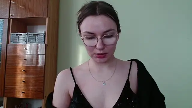 LooveELLYx online show from February 2025 02:33:02 PM