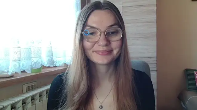 Snapshot of LooveELLYx chatting on November 2025 07:34:01 AM LooveELLYx online show from November 2025 07:34:01 AM