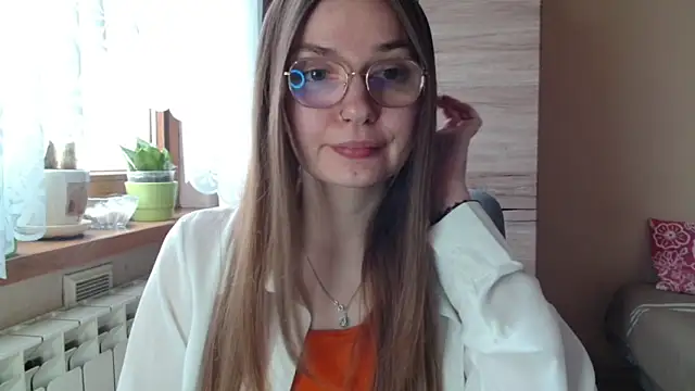 LooveELLYx online show from April 2026 06:31:02 AM