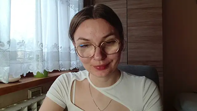 Snapshot of LooveELLYx chatting on November 2025 07:34:02 AM LooveELLYx online show from November 2025 07:34:02 AM