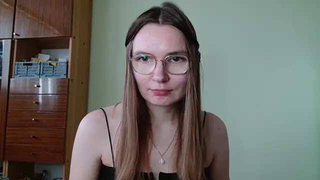 LooveELLYx online show from October 2025 01:45:02 PM